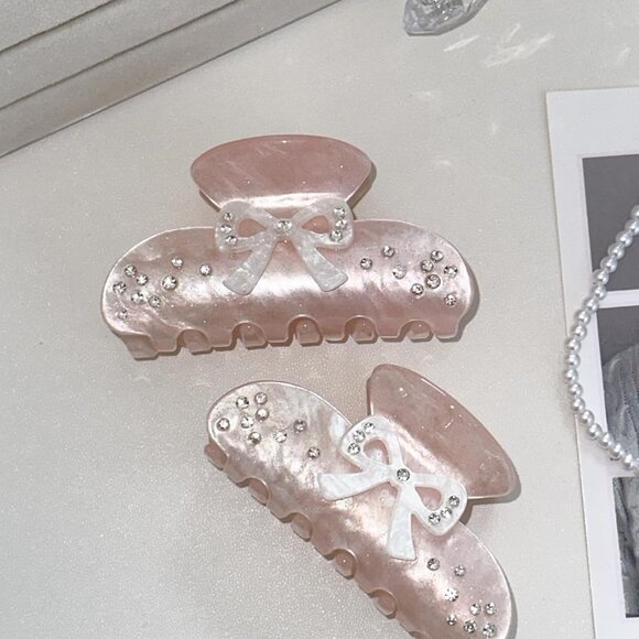 Lightweight Bow Hair Claw Clip with Rhinestones - Glamorous Hold for Thick Hair - Picture 2 of 9